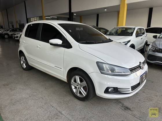 VOLKSWAGEN FOX 1.0 MI COMFORTLINE 8V FLEX 4P MANUAL